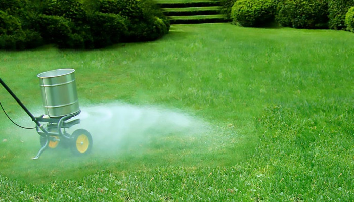 Liquid fertilizers for lawns have gained popularity due to their convenience, fast absorption, and precise application