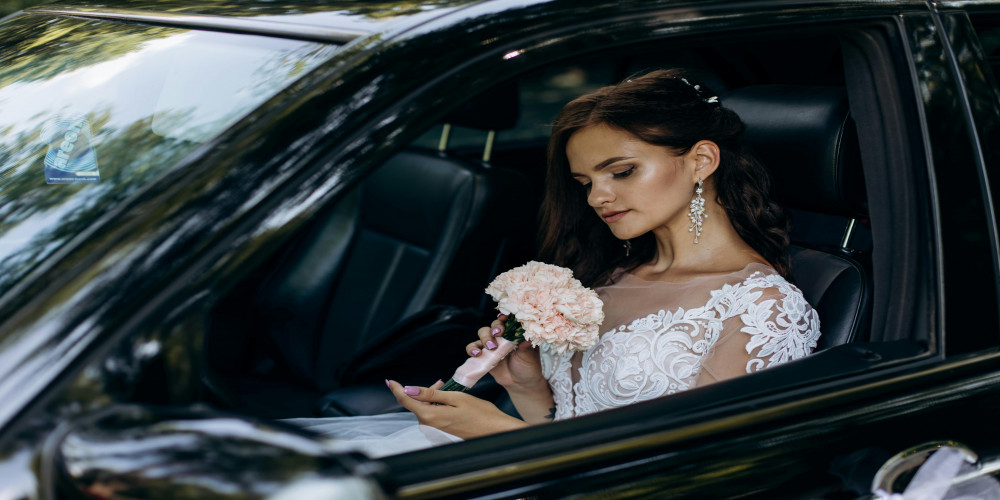 The Best Cars for a Glasgow Wedding with Chauffeur Hire