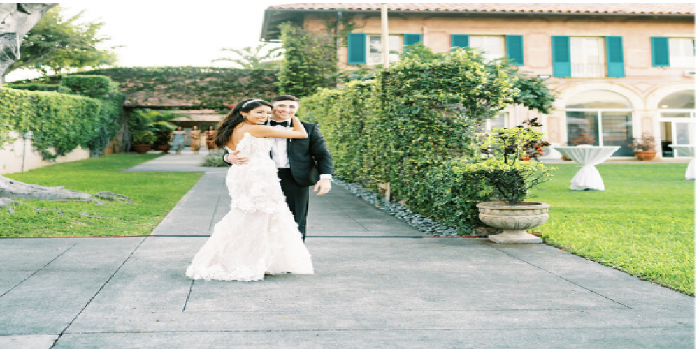 Capturing Dreamy Sunset Moments in Hawaii Weddings