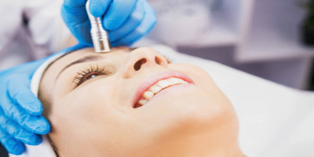  Indulge in Pampering Skincare: HydraFacial Now Offered in Riyadh