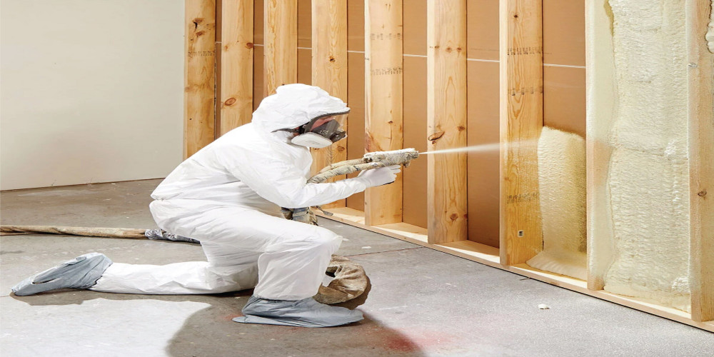Increasing the Energy Efficiency of Your House: Adkins, Texas, Spray Foam and Attic Insulation Contractors
