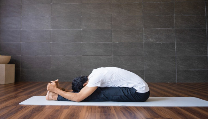 7 yoga poses to help overcome depression