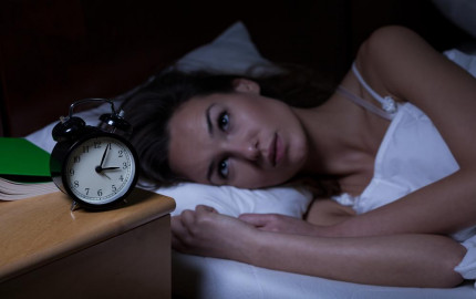 Insomnia and Eye Health: How Screen Use Impacts Sleep Quality