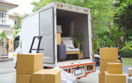 Moving In Summer? How To Find The Best Days With A Moving Company