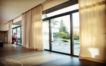 07 Simple Steps to Install Motorized Curtains in Dubai