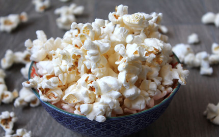 United States Popcorn Market Size, Growth, Trends, Outlook, & Research Report 2024-2032
