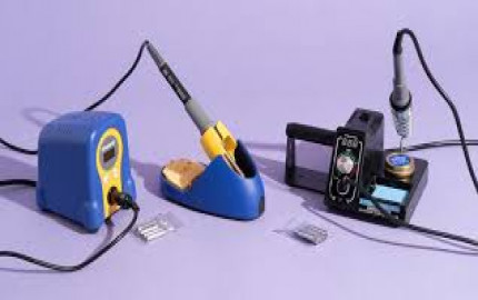 Choosing the Right Soldering Station: A Comprehensive Guide: