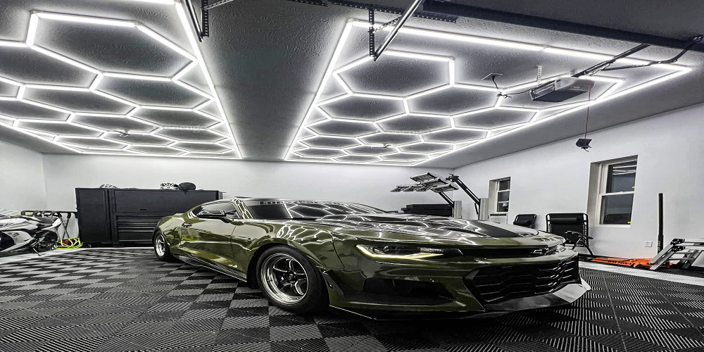 Are there any trends in using lighting to create immersive experiences within auto showroom?