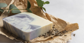 9 Benefits of Natural or Handmade Soaps