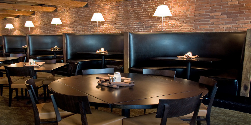 Why Choose Metal Chairs for Your Restaurant Furniture?
