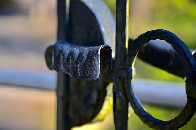 How to Handle Criticism: A Practical Guide to Respond, Learn, and Stay Calm