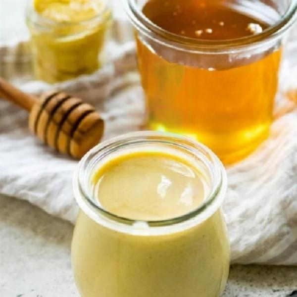 Savoring Nature's Gold: The Sweet Symphony of Organic Mustard Honey and Its Global Rise