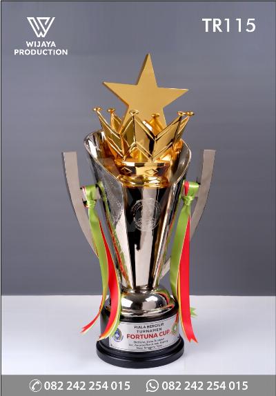 Piala Juara Umum dalam Perlombaan
