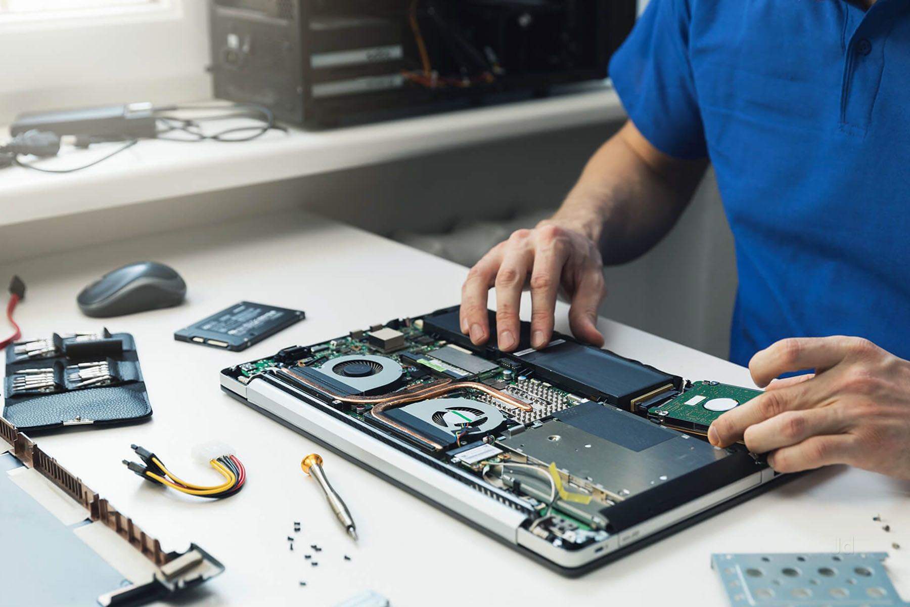 Get Expert MacBook Repair Service in Dubai
