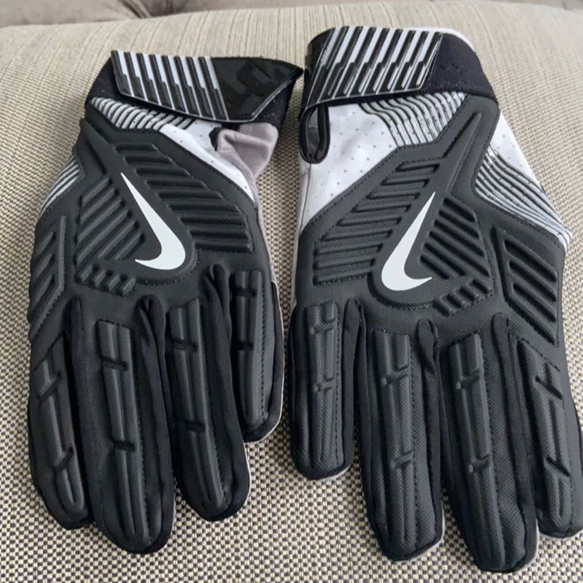 Are Custom Football Gloves Expensive? An Ultimate Guide