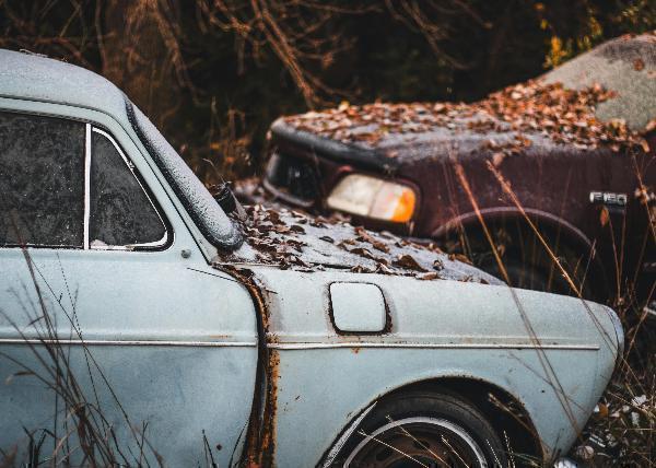 Bargain Hunters: Tips for Finding Affordable Cars in Salvage Yards
