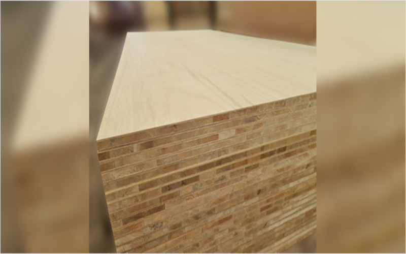 Is blockboard lighter than plywood?