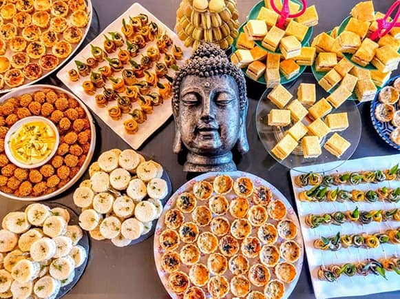 A Culinary Journey Through Kolkata: Exploring the City's Vibrant Catering Scene