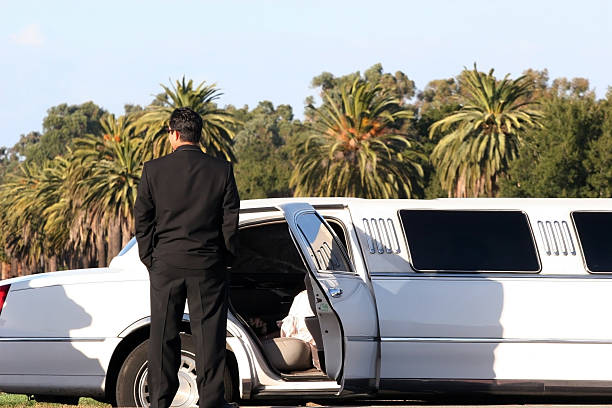 What Role Do Limo Services Play in VIP Transportation?