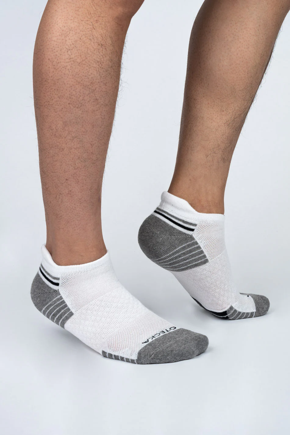 Step Up Your Style: Otecka's Women's Ankle Socks in Canada