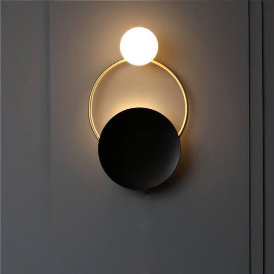 Bright Ideas: Spotlighting the Evolution of Street Lights in Urban Design