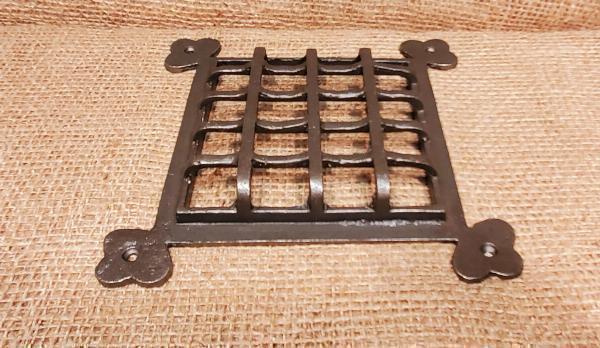 Covering Floor Vents and Old-Style Door Knobs