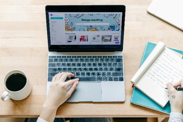 Top 5 Creative Career Options That Will Make You Stand from the Crowd