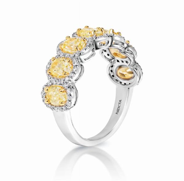 Sparkle and Sustainability: The Growth of the Lab-Grown Diamond Engagement Rings