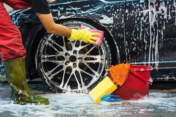 Clean Cars – Clean Environment – with AUWA Washing Chemicals