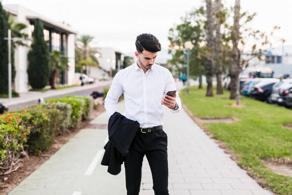 How to Become the Go-To Person in Office?
