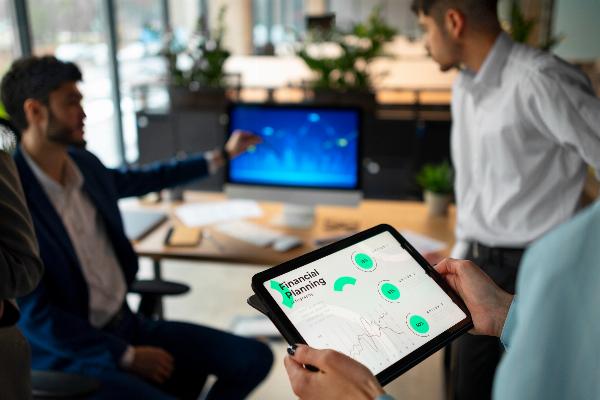 DEIB in 2024: Continuously Vital or Fading Importance in Tech Hiring?