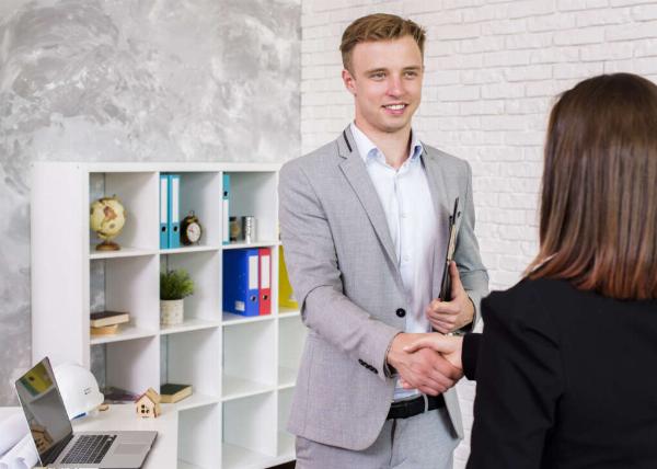 How to Hire Salespeople – Best Hiring Strategy