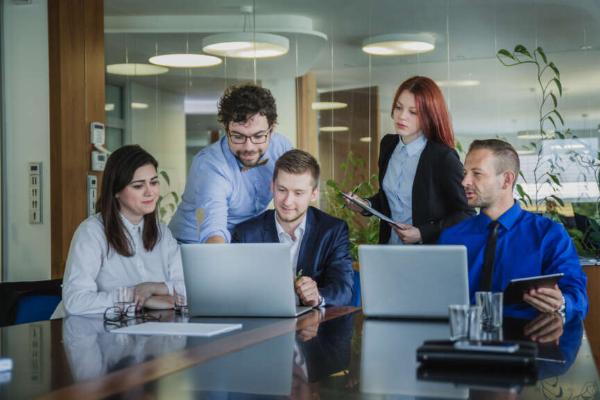 Team Lead vs Manager – Unveiling the Pivotal Distinctions