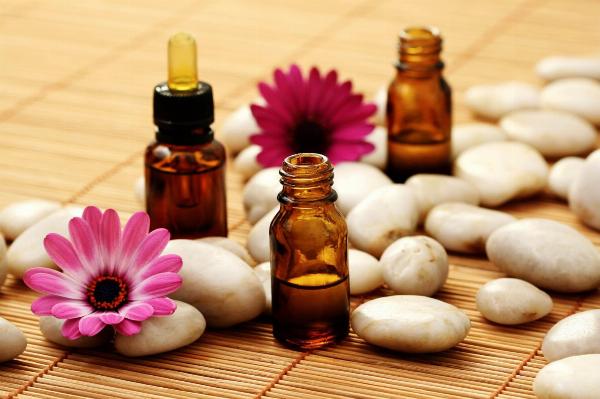 The Rising Tide: Aromatherapy Oils as the New Standard In Natural Solutions