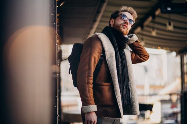 Dressing Up vs Down: Versatile Outfits with the Awluss Sydney Jacket