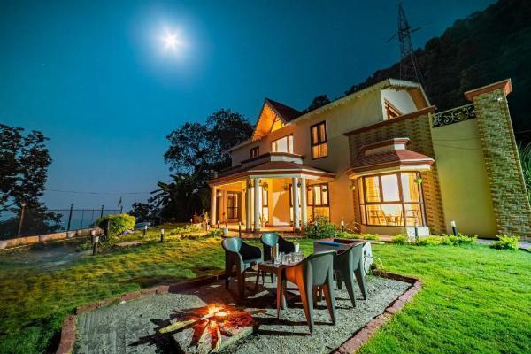 The Lake Hideout Hotel In Bhimtal - Uttarakhand