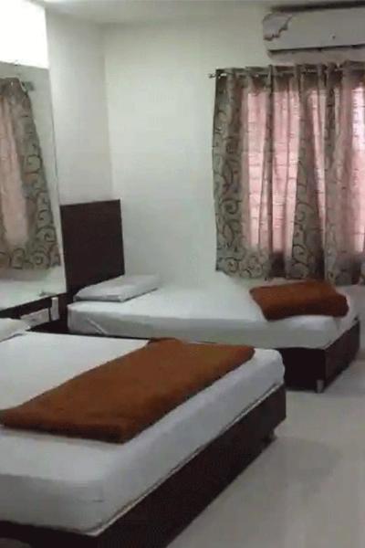 Finding the Right Hotel in Ujjain? See Hotel Maheshwari Avenue Reviews