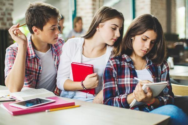 Why Should I Enrol My Kid in a Kindergarten School Near Me?