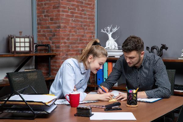 Best Writing Essay Service UK: A Closer Look at Academic Assistance with Online Paper Help