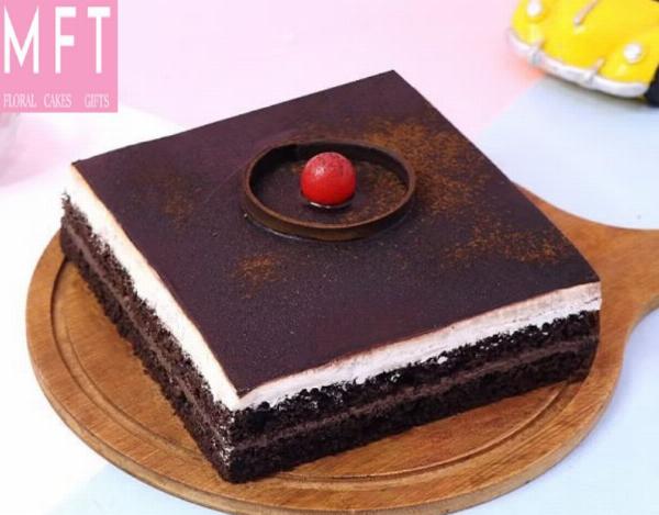 Indulge in Sweet Delights: The Best Cake Delivery Services in Nagpur