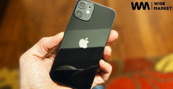 A Detailed Review of the iPhone 12 Mini in Australia