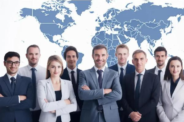 What is an Employer of Record (EOR)? A Complete Guide to EOR
