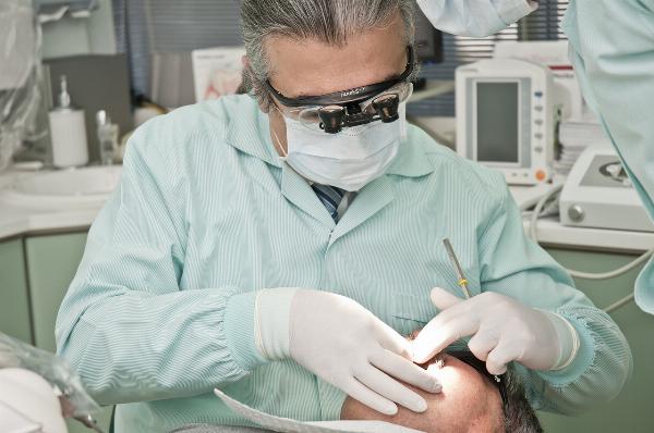 Dentistry for Children: Ensuring Bright Smiles and Handling Dental Emergencies
