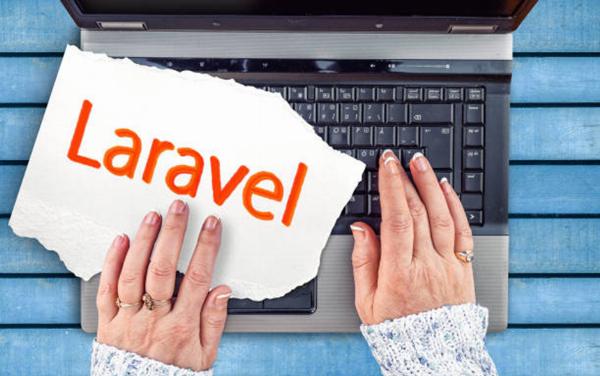 What are the main features of Laravel?
