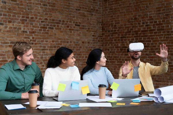 Why HubSpot Careers Are a Great Choice in 2024