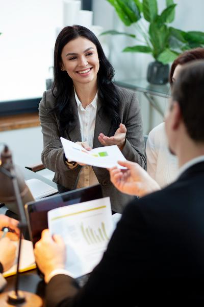 Expert Tips for Choosing the Right Staffing Company in Canada
