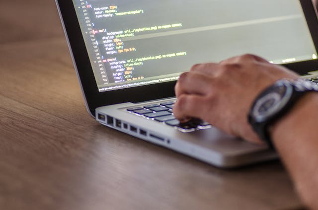 The Ultimate Guide to Becoming a Full Stack Developer