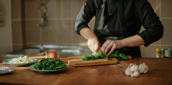 The Rise of the Private Chef for Families: Enhancing Home Dining Experiences