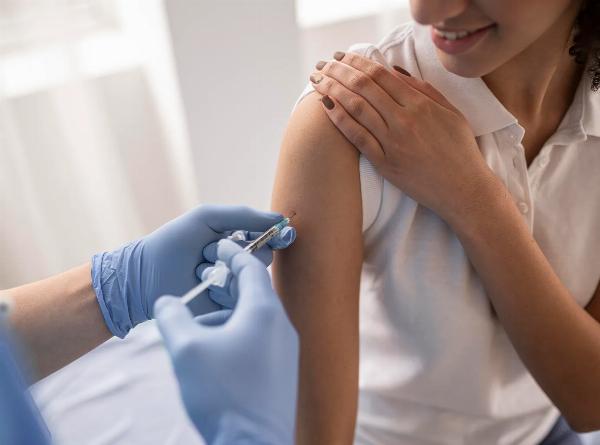 Understanding Fat Melting Injections in Dubai: Pros and Cons