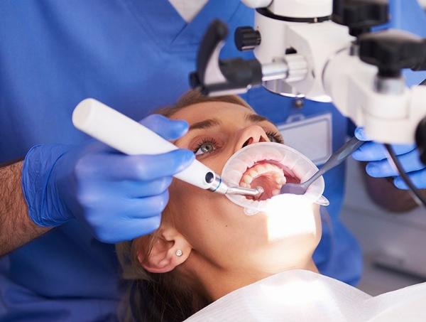 The Role of Technology in Modern Root Canal Clinics